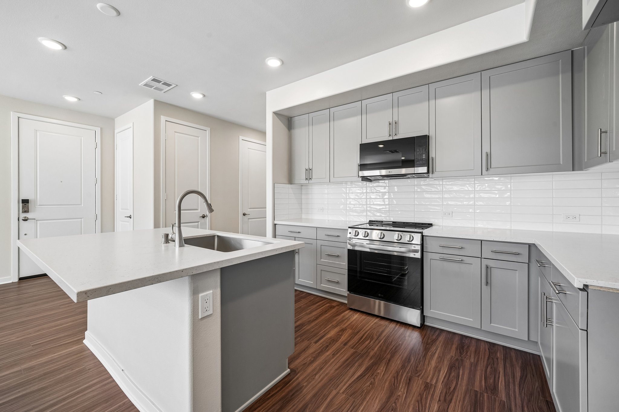 0048 3175 Teralina Circle