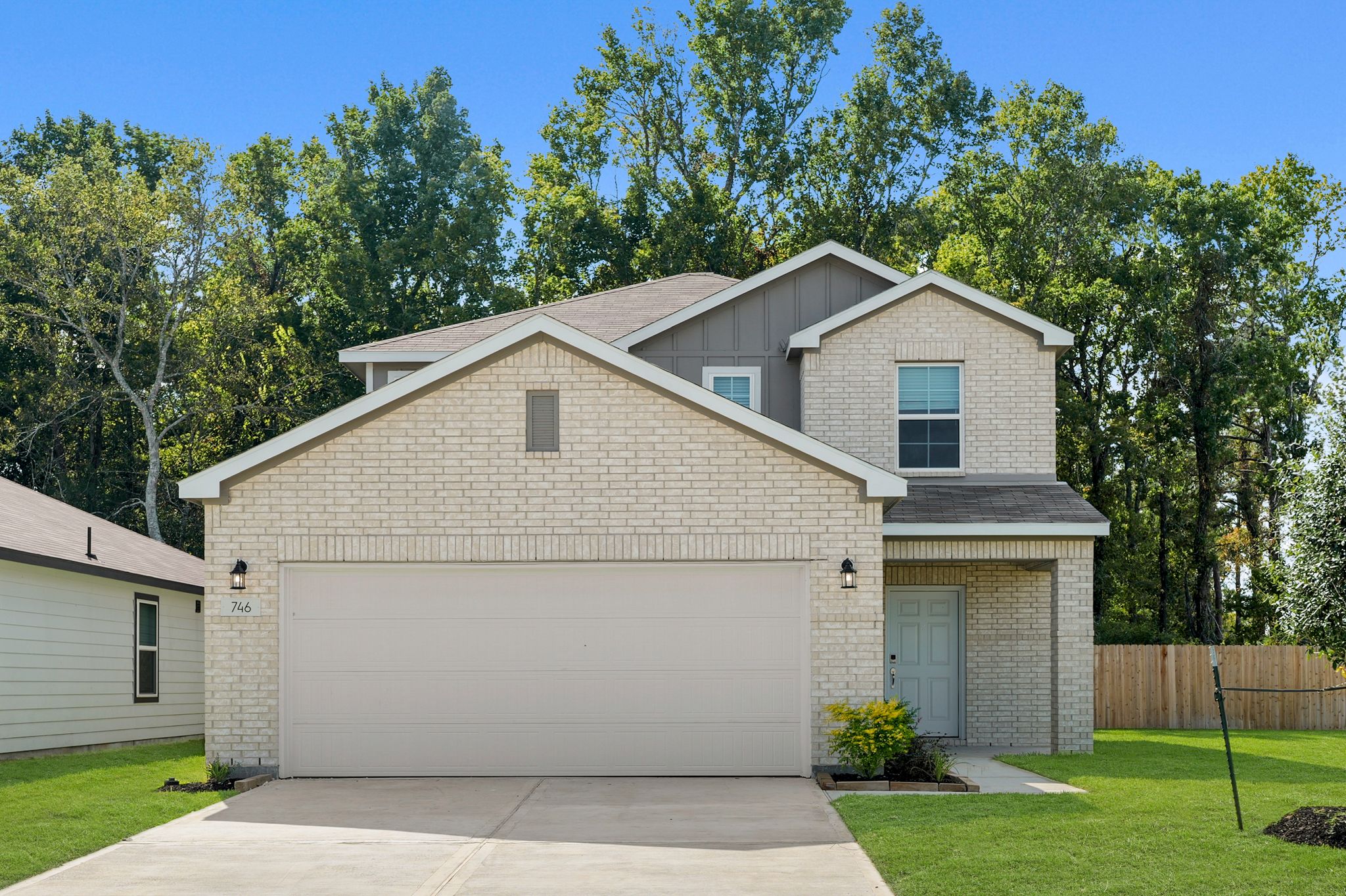 020801 746 Westpointe Drive
